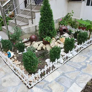 Relax 1&2 Апартаменты